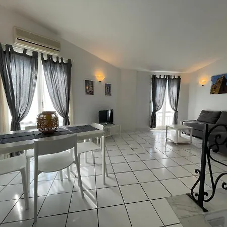 Apartman Il Balcone Al Molo Cefalù