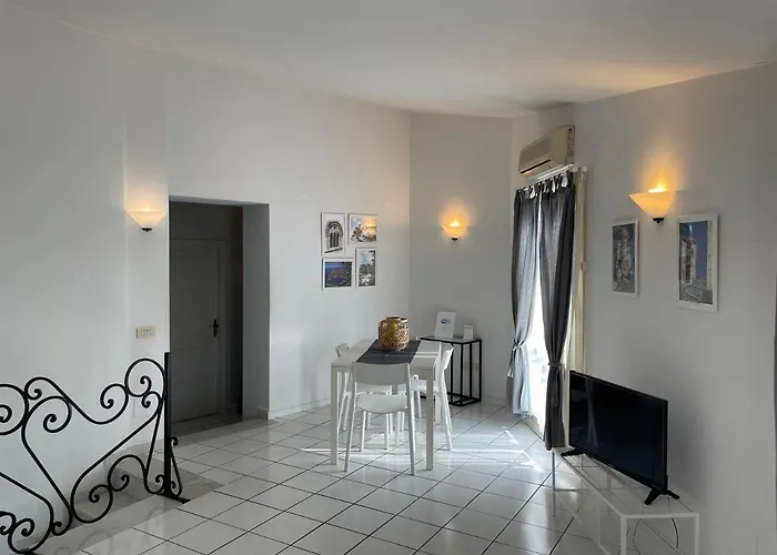 Il Balcone Al Molo * צ'פאלו