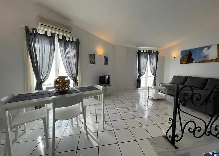 Daire Il Balcone Al Molo Cefalù